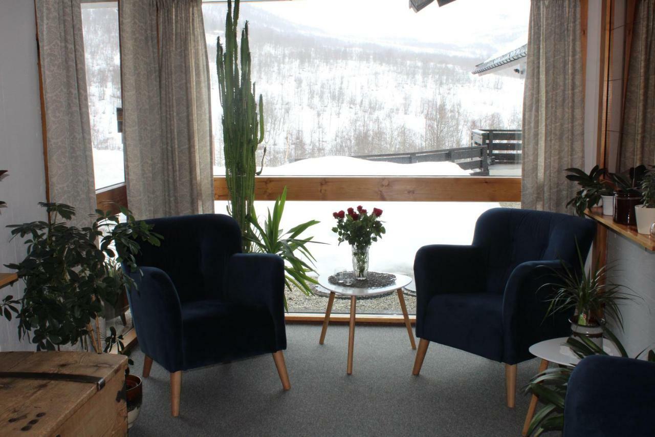 Helgatun Fjellpensjonat As Vossestrand Buitenkant foto